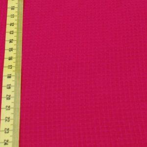 Tyg cerise med rutmönster 650-122