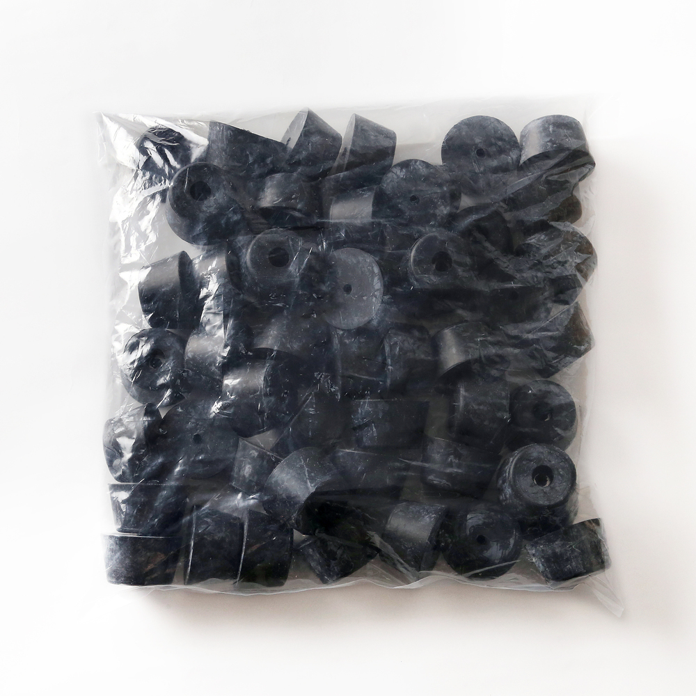 Justerbart ben, yta: svart, gummi, paket med 50 K-45-P50, från Sugatsune / LAMP (Japan) - Bild 2